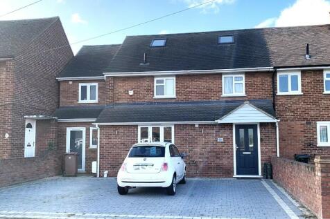 Fairway, Stifford Clays, Grays... 5 bed end of terrace house for sale