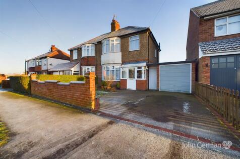 Parklands Drive, Loughborough 3 bed semi