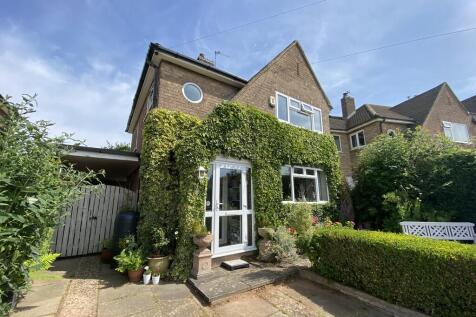 Langdale Avenue, Loughborough 3 bed detached house for sale