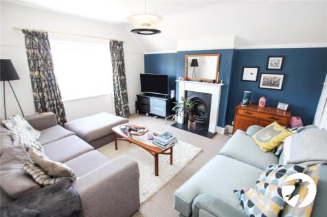 Parkview Road, London, SE9 2 bed maisonette for sale