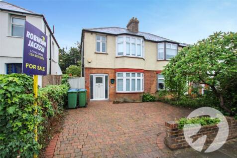 Southend Crescent, London, SE9 3 bed semi