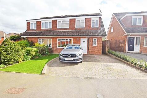 Birch Grove, Hempstead, Gillingham 4 bed semi