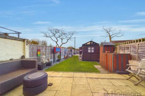 The Street, Bredhurst, Gillingham... 1 bed detached house for sale