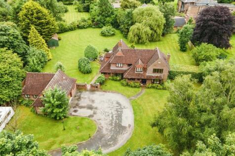 7 bedroom detached house for sale