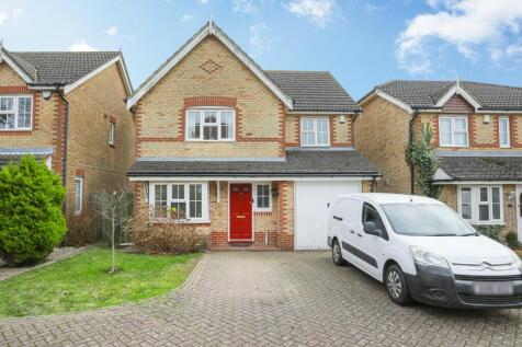 Gloster Close, Hawkinge, CT18 4 bed detached house for sale