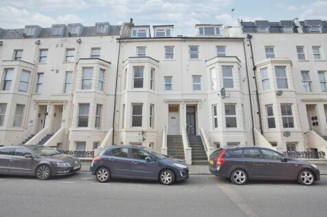 6 Marine Terrace, Folkestone, CT20 2 bed flat for sale