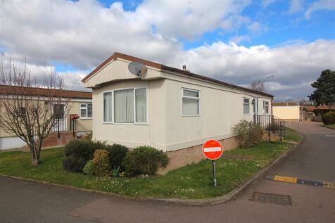 Keys Park, Parnwell, Peterborough 2 bed park home for sale