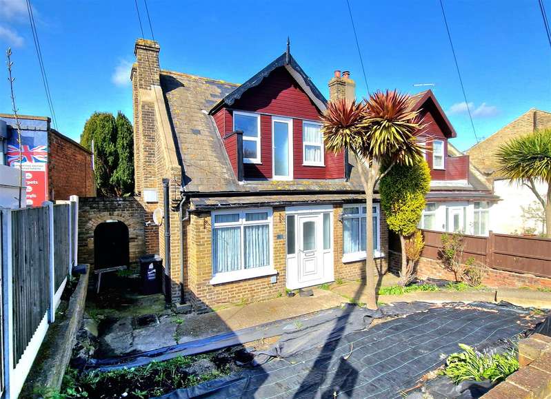 4 Bedroom Semi Detached House