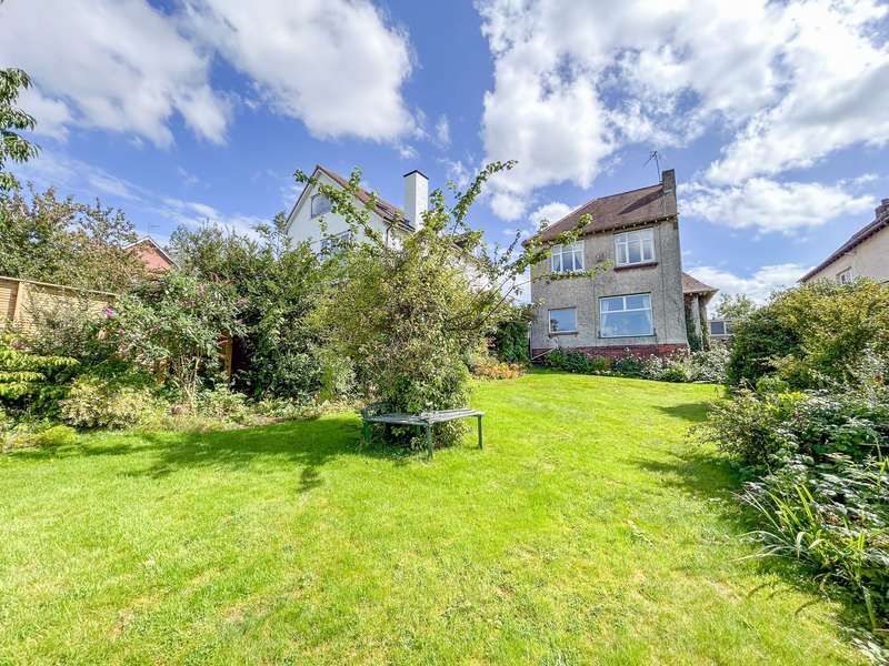 3 Bedroom Detached House
