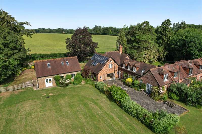 6 Bedroom Semi Detached House