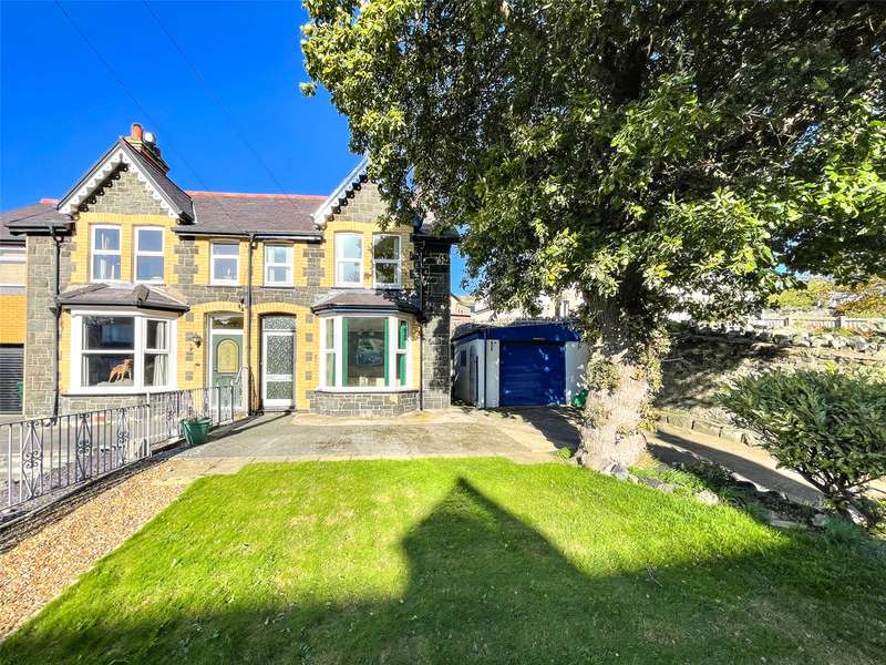 4 Bedroom Semi Detached House