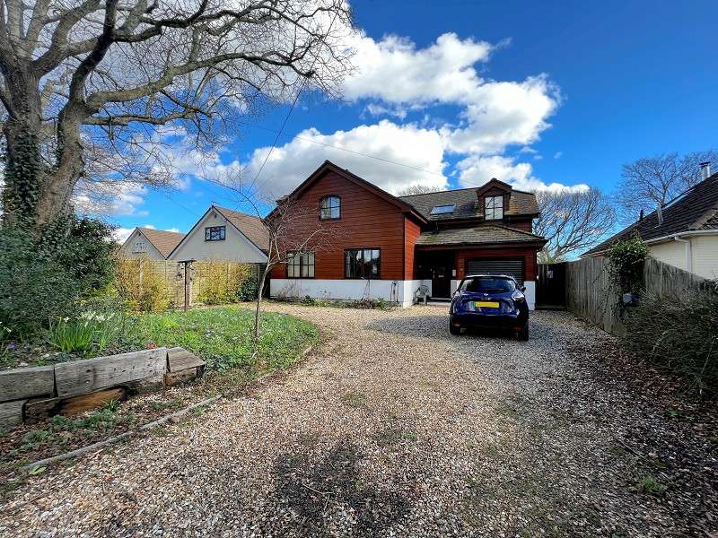 4 Bedroom Detached House