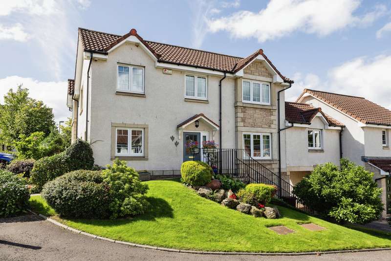 4 Bedroom Link Detached House